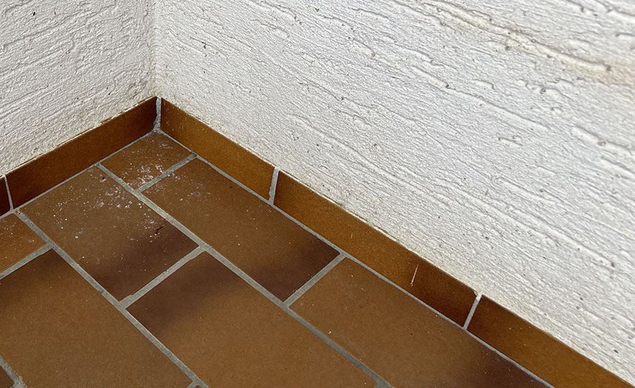 Zerfas_Balkon_vorher_900x900px